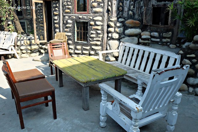 【台中特色咖啡館】13號咖啡(原:楓樹13咖啡)。位於台中南屯區的秘境咖啡館,販售全世界冷門的咖啡豆,一間很樸實卻很有溫度的溪邊13咖啡館 @飛天璇的口袋