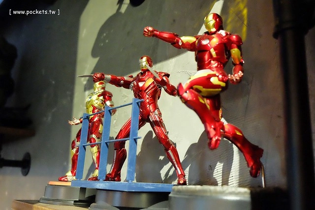 【台中美食推薦】薩克森比利時小酒館.Sachsen Beer Bar。走進滿滿公仔的動漫世界,120吋的電視牆可以觀看球賽,義大利麵和燉飯都是正統義式作法,三五好友下班後相揪放鬆一下 @飛天璇的口袋