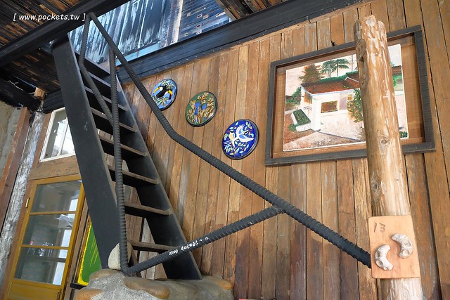 【台中特色咖啡館】13號咖啡(原:楓樹13咖啡)。位於台中南屯區的秘境咖啡館,販售全世界冷門的咖啡豆,一間很樸實卻很有溫度的溪邊13咖啡館 @飛天璇的口袋