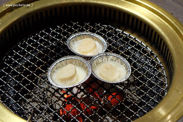 燒肉市場.ととや┃台中燒肉推薦:緊鄰秋紅谷公園,環境寬敞大器,菜單全面翻新,餐點品質提升不少,近期最滿意的日式燒肉餐廳 @飛天璇的口袋