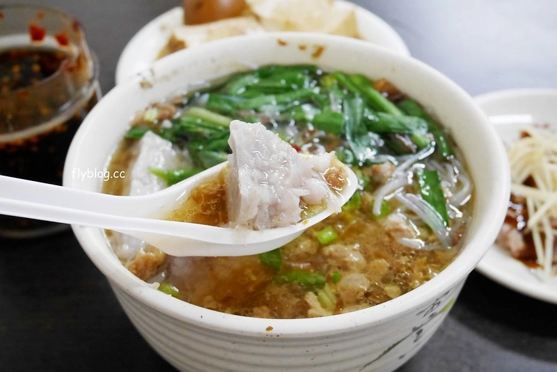 台中西區|珍品小吃.模範街米粉芋很好吃,朋友推薦炒麵台中第一 @飛天璇的口袋