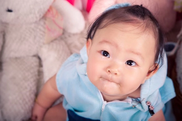 【育兒日記分享】小櫻桃7個月寶寶寫真記錄。柏琳婚紗:婚紗照、寶寶寫真、孕婦照、全家福、藝術照、情侶照…為自已和家人留個記念吧! @飛天璇的口袋