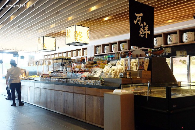 鮨樂海鮮市場 火鍋┃台中西屯美食:現流新鮮海產看的到,海鮮火鍋食材超霸氣,每日當天魚獲現點現煮 @飛天璇的口袋