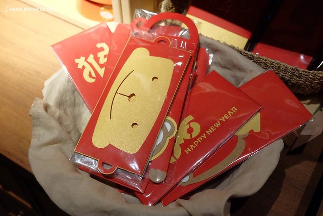 拾七石頭火鍋┃台中火鍋推薦:輕井澤最新力作,承襲集團一貫氣派裝潢,石頭火鍋、麻辣火鍋、壽喜燒和商業午餐,還有小農文創市集和日本有田燒 @飛天璇的口袋