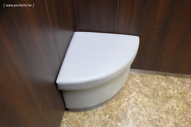 日本奈良|橿原皇家大飯店 Kashihara Royal Hotel.緊鄰近鐵橿原神宮前站,有免費wifi及泡湯,附近有超市、藥妝店、餐廳、便利商店 @飛天璇的口袋