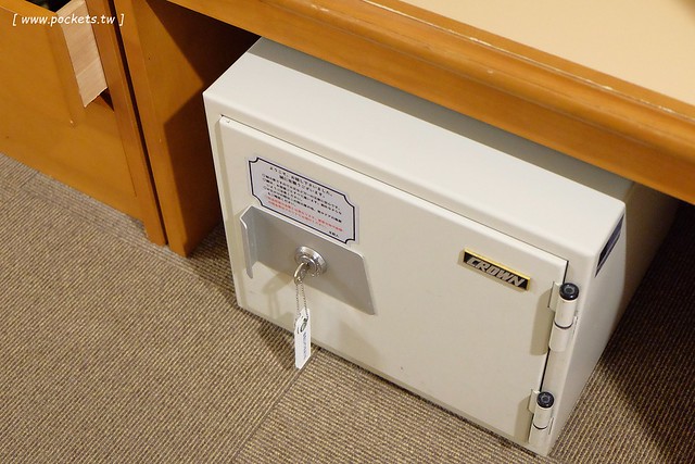 日本奈良|橿原皇家大飯店 Kashihara Royal Hotel.緊鄰近鐵橿原神宮前站,有免費wifi及泡湯,附近有超市、藥妝店、餐廳、便利商店 @飛天璇的口袋