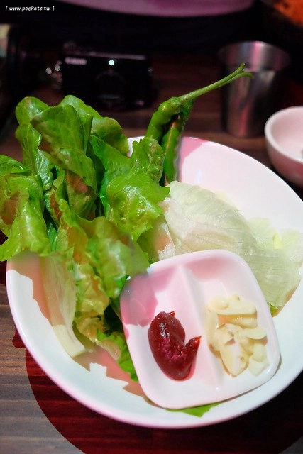 一桶韓式新食.1 tone┃台中韓式燒肉:正宗韓式汽油桶燒肉,份量多、CP值高,位於西屯路中科商圈,飯後甜點有Haagen-Dazs @飛天璇的口袋