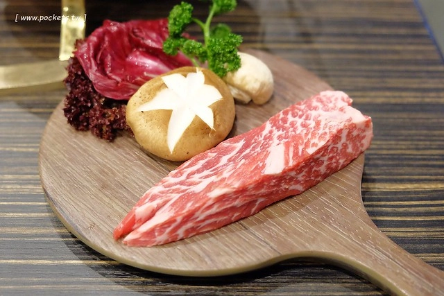 台中燒肉店推薦懶人包┃推薦2017年台中10間優質燒肉店:森森燒肉. 瓦庫燒肉. 屋馬燒肉. 燒肉風間. 一頭牛. 老乾杯. 締藏和牛燒肉. 一桶韓式新食. 龍八燒肉. 燒肉市場 @飛天璇的口袋