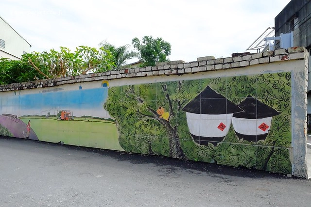 2016台灣蜀藝節-田中窯創意園區┃彰化旅遊景點:蜀葵花田迷宮躲貓貓、美麗的大片落羽松、貓咪主題裝置藝術、窯烤麵包、青森蘋果霜淇淋、鄰近高鐵彰化站步行10分鐘即可抵達 @飛天璇的口袋