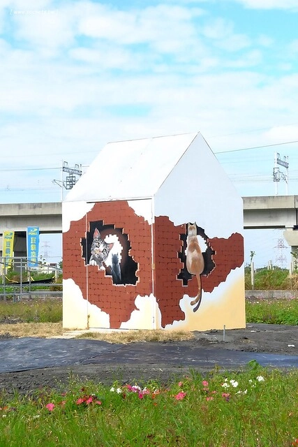 2016台灣蜀藝節-田中窯創意園區┃彰化旅遊景點:蜀葵花田迷宮躲貓貓、美麗的大片落羽松、貓咪主題裝置藝術、窯烤麵包、青森蘋果霜淇淋、鄰近高鐵彰化站步行10分鐘即可抵達 @飛天璇的口袋