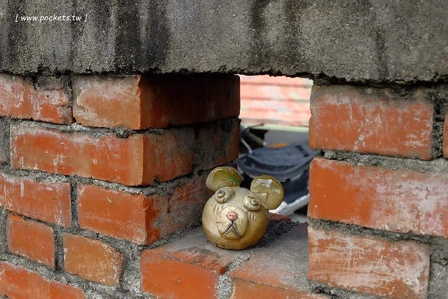 2016台灣蜀藝節-田中窯創意園區┃彰化旅遊景點:蜀葵花田迷宮躲貓貓、美麗的大片落羽松、貓咪主題裝置藝術、窯烤麵包、青森蘋果霜淇淋、鄰近高鐵彰化站步行10分鐘即可抵達 @飛天璇的口袋