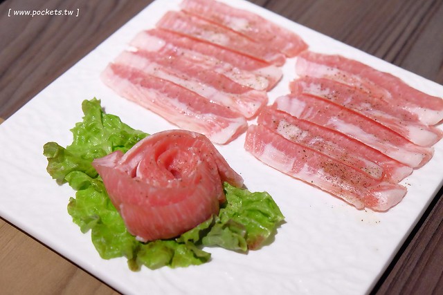 燒肉市場.ととや┃台中燒肉推薦:緊鄰秋紅谷公園,環境寬敞大器,菜單全面翻新,餐點品質提升不少,近期最滿意的日式燒肉餐廳 @飛天璇的口袋