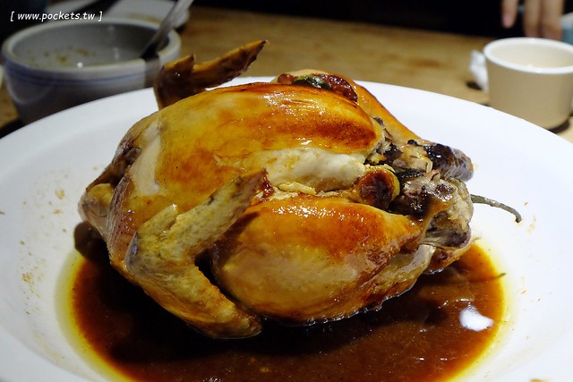 花蓮鳳林|月廬梅子雞|隱身在半山腰中,有擁絕佳的美景,連在地人都激推的好吃梅子雞,要提前預約才吃的到,此行最懷念的花蓮美食推薦 @飛天璇的口袋