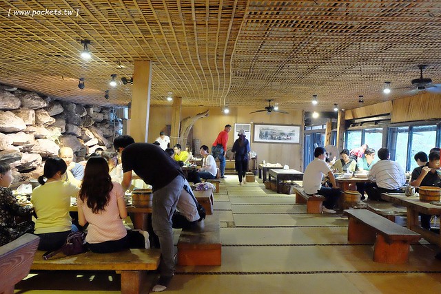 花蓮鳳林|月廬梅子雞|隱身在半山腰中,有擁絕佳的美景,連在地人都激推的好吃梅子雞,要提前預約才吃的到,此行最懷念的花蓮美食推薦 @飛天璇的口袋