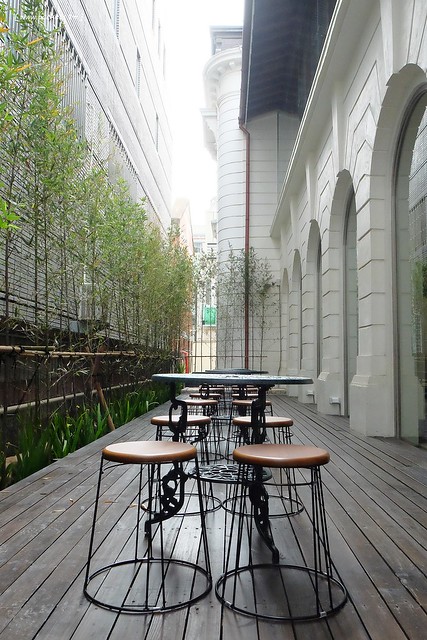 台中市役所┃台中美食推薦:古典玫瑰園最新力作,Café 1911和昭和沙龍,辰野式仿巴洛克建築歷史古蹟,結合文創商品與藝術展覽空間,品嚐可愛的招財貓咪冰和日式風味定食 @飛天璇的口袋