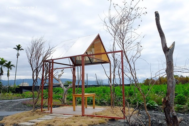 2016台灣蜀藝節-田中窯創意園區┃彰化旅遊景點:蜀葵花田迷宮躲貓貓、美麗的大片落羽松、貓咪主題裝置藝術、窯烤麵包、青森蘋果霜淇淋、鄰近高鐵彰化站步行10分鐘即可抵達 @飛天璇的口袋