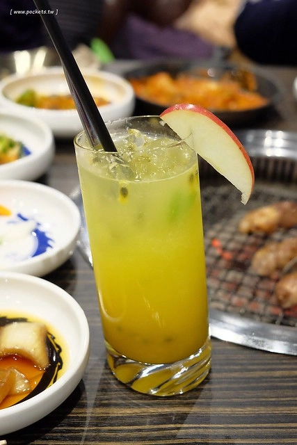 龍八燒肉.黑毛和牛專賣┃台中燒肉推薦:北屯崇德路新開的燒肉店,9A等級安格斯和牛,韓劇裡出現的雪濃湯,釜山很夯的蒸籠海鮮,鄰近台中洲際棒球場 @飛天璇的口袋