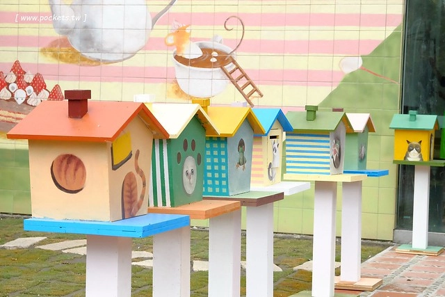 2016台灣蜀藝節-田中窯創意園區┃彰化旅遊景點:蜀葵花田迷宮躲貓貓、美麗的大片落羽松、貓咪主題裝置藝術、窯烤麵包、青森蘋果霜淇淋、鄰近高鐵彰化站步行10分鐘即可抵達 @飛天璇的口袋