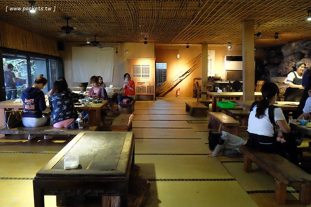 花蓮鳳林|月廬梅子雞|隱身在半山腰中,有擁絕佳的美景,連在地人都激推的好吃梅子雞,要提前預約才吃的到,此行最懷念的花蓮美食推薦 @飛天璇的口袋