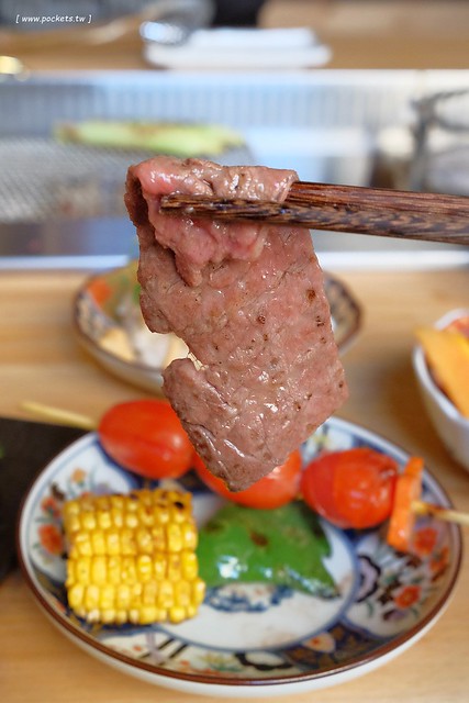 締藏和牛燒肉|使用日本圍爐裏用餐方式,一期一會的待客之道,鄰近台中IKEA宜家家居 @飛天璇的口袋