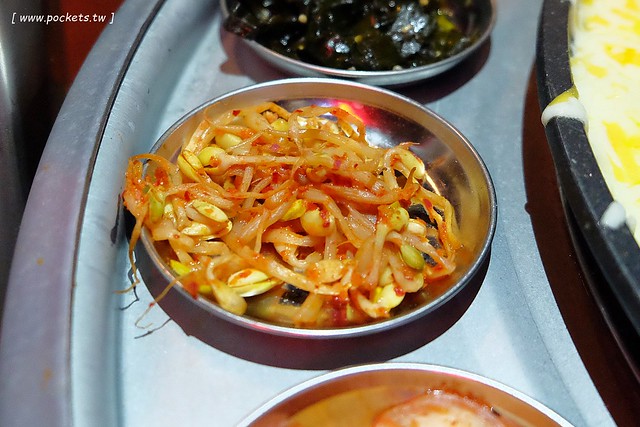 一桶韓式新食.1 tone┃台中韓式燒肉:正宗韓式汽油桶燒肉,份量多、CP值高,位於西屯路中科商圈,飯後甜點有Haagen-Dazs @飛天璇的口袋