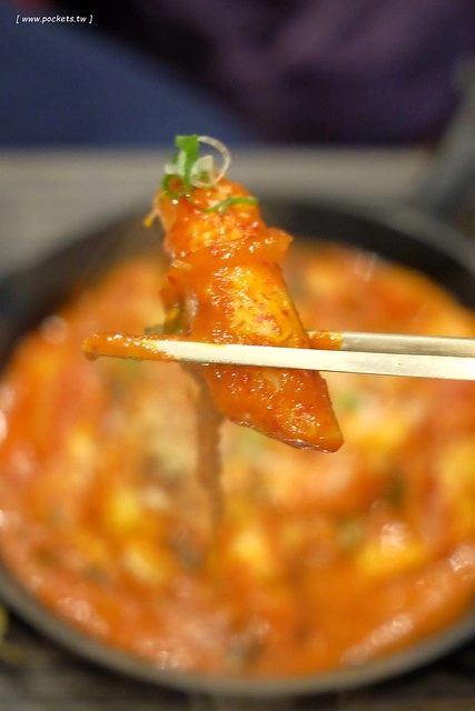 龍八燒肉.黑毛和牛專賣┃台中燒肉推薦:北屯崇德路新開的燒肉店,9A等級安格斯和牛,韓劇裡出現的雪濃湯,釜山很夯的蒸籠海鮮,鄰近台中洲際棒球場 @飛天璇的口袋