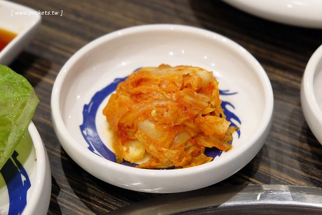 龍八燒肉.黑毛和牛專賣┃台中燒肉推薦:北屯崇德路新開的燒肉店,9A等級安格斯和牛,韓劇裡出現的雪濃湯,釜山很夯的蒸籠海鮮,鄰近台中洲際棒球場 @飛天璇的口袋