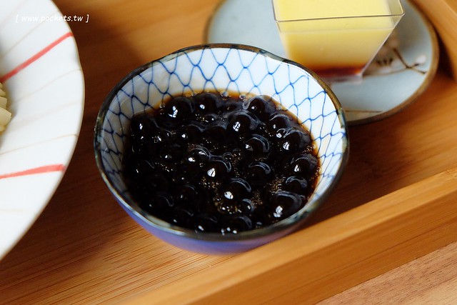 台中市役所┃台中美食推薦:古典玫瑰園最新力作,Café 1911和昭和沙龍,辰野式仿巴洛克建築歷史古蹟,結合文創商品與藝術展覽空間,品嚐可愛的招財貓咪冰和日式風味定食 @飛天璇的口袋