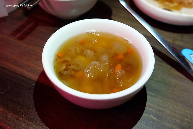 一桶韓式新食.1 tone┃台中韓式燒肉:正宗韓式汽油桶燒肉,份量多、CP值高,位於西屯路中科商圈,飯後甜點有Haagen-Dazs @飛天璇的口袋