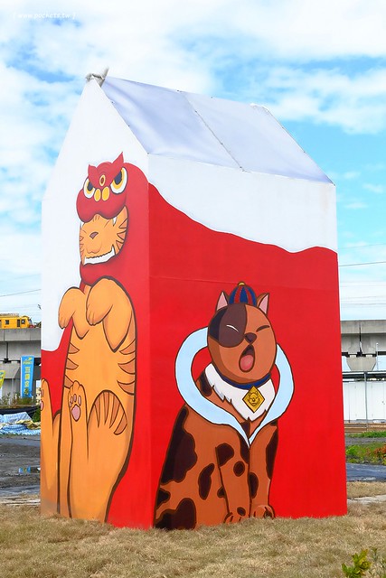 2016台灣蜀藝節-田中窯創意園區┃彰化旅遊景點:蜀葵花田迷宮躲貓貓、美麗的大片落羽松、貓咪主題裝置藝術、窯烤麵包、青森蘋果霜淇淋、鄰近高鐵彰化站步行10分鐘即可抵達 @飛天璇的口袋