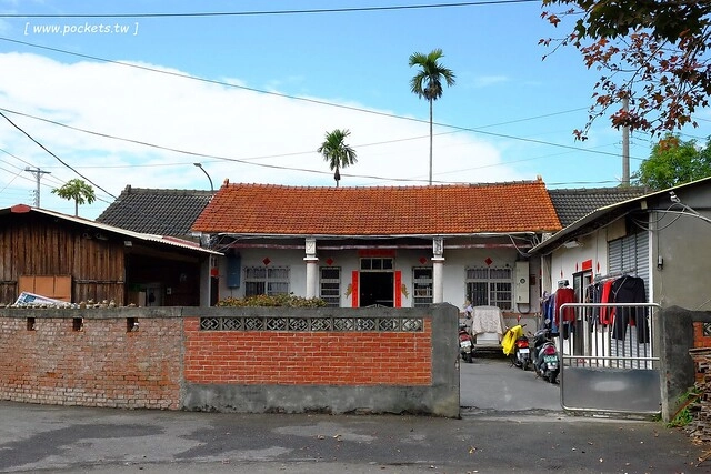 2016台灣蜀藝節-田中窯創意園區┃彰化旅遊景點:蜀葵花田迷宮躲貓貓、美麗的大片落羽松、貓咪主題裝置藝術、窯烤麵包、青森蘋果霜淇淋、鄰近高鐵彰化站步行10分鐘即可抵達 @飛天璇的口袋