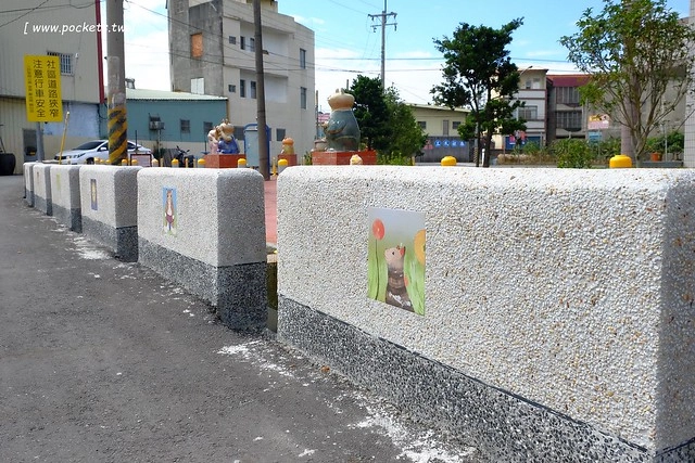 2016台灣蜀藝節-田中窯創意園區┃彰化旅遊景點:蜀葵花田迷宮躲貓貓、美麗的大片落羽松、貓咪主題裝置藝術、窯烤麵包、青森蘋果霜淇淋、鄰近高鐵彰化站步行10分鐘即可抵達 @飛天璇的口袋