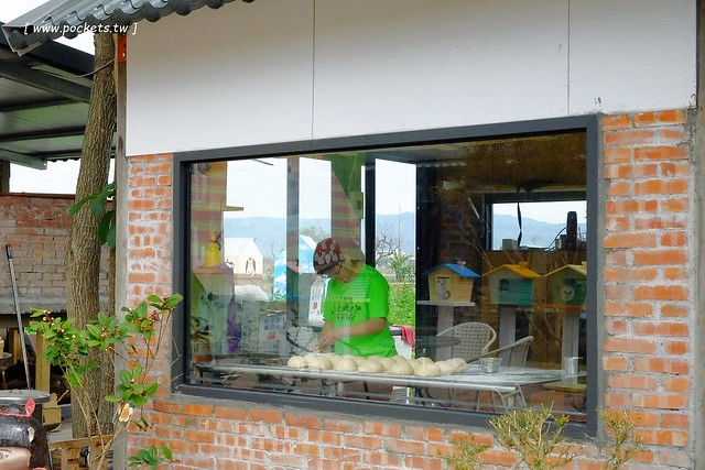 2016台灣蜀藝節-田中窯創意園區┃彰化旅遊景點:蜀葵花田迷宮躲貓貓、美麗的大片落羽松、貓咪主題裝置藝術、窯烤麵包、青森蘋果霜淇淋、鄰近高鐵彰化站步行10分鐘即可抵達 @飛天璇的口袋