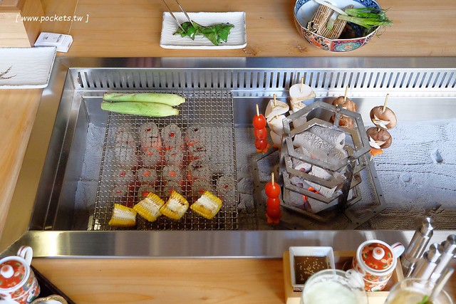 締藏和牛燒肉|使用日本圍爐裏用餐方式,一期一會的待客之道,鄰近台中IKEA宜家家居 @飛天璇的口袋
