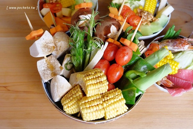 締藏和牛燒肉|使用日本圍爐裏用餐方式,一期一會的待客之道,鄰近台中IKEA宜家家居 @飛天璇的口袋