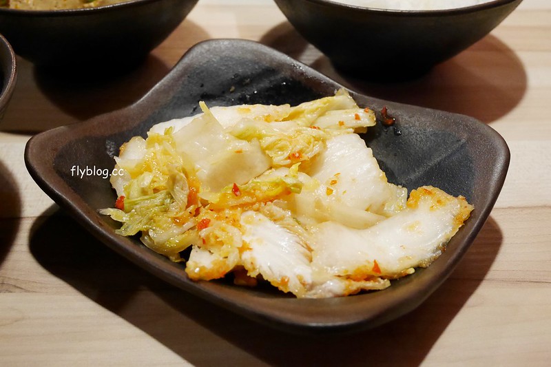 那個鍋.一中店┃台中北區:一個人也可以吃麻辣鍋,還有手工麵無限吃到飽,一中店試賣期間全面5折 @飛天璇的口袋