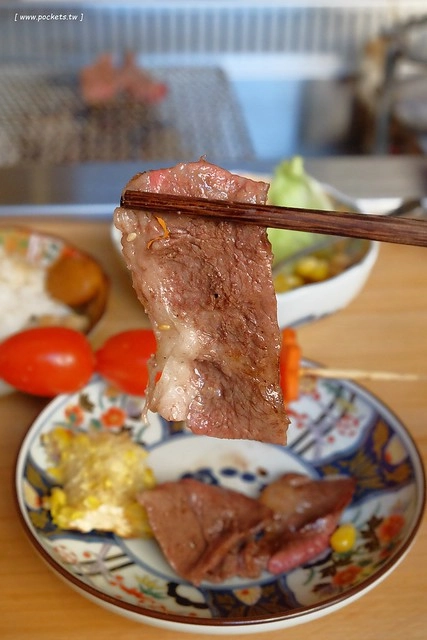 締藏和牛燒肉|使用日本圍爐裏用餐方式,一期一會的待客之道,鄰近台中IKEA宜家家居 @飛天璇的口袋