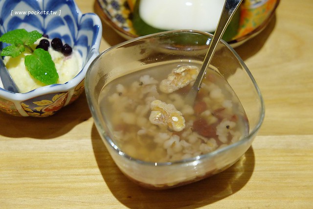 締藏和牛燒肉|使用日本圍爐裏用餐方式,一期一會的待客之道,鄰近台中IKEA宜家家居 @飛天璇的口袋