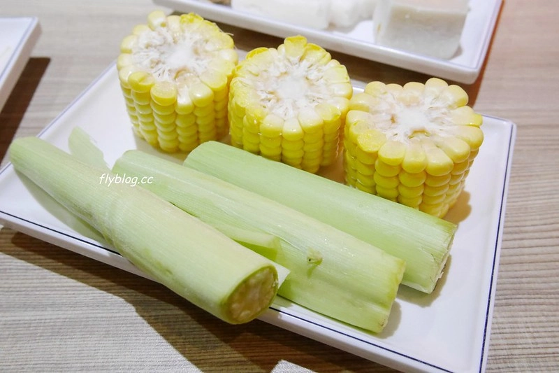 台中西屯|滿堂紅頂級麻辣鴛鴦鍋|599元以上麻辣火鍋吃到飽,牛小排、哈根達斯和可口可樂無限取用 @飛天璇的口袋