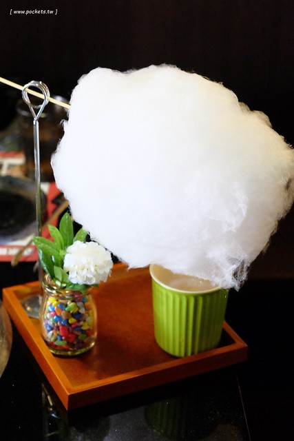 糕糕在尚韓國烤肉┃台中韓式料理:韓式烤肉$499元吃到飽,韓國流行八色豬五花、部隊鍋、拳頭飯,可以體驗穿韓服拍照樂趣,小孩有沙坑可以玩沙,鄰近環中路和龍富夜市 @飛天璇的口袋