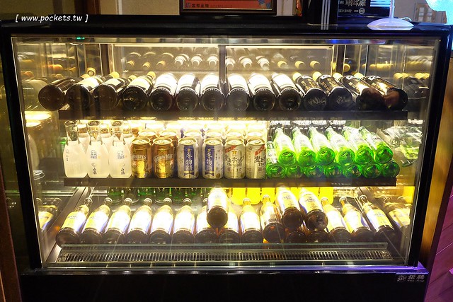 愛沐鍋物┃台中火鍋推薦:來自日本的札幌蟹黃豆腐、海膽豆腐、築地大牡丹蝦、冰鮮龍蝦、喜知次鮮魚,Prime美國雪花牛肉,食材高檔又新鮮,鄰近逢甲商圈,令人吃完立刻想回訪的火鍋店 @飛天璇的口袋