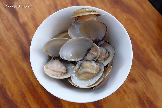八豆食府精緻鍋物@崇德店┃全新品牌再出發,環境漂亮大器深具質感,食材高級有誠意,有美國金牌極黑和牛、西班牙伊比利豬、智利生凍帝王蟹和花田喜彘紅蘿蔔豬,北屯地區餐廳美食新選擇 @飛天璇的口袋