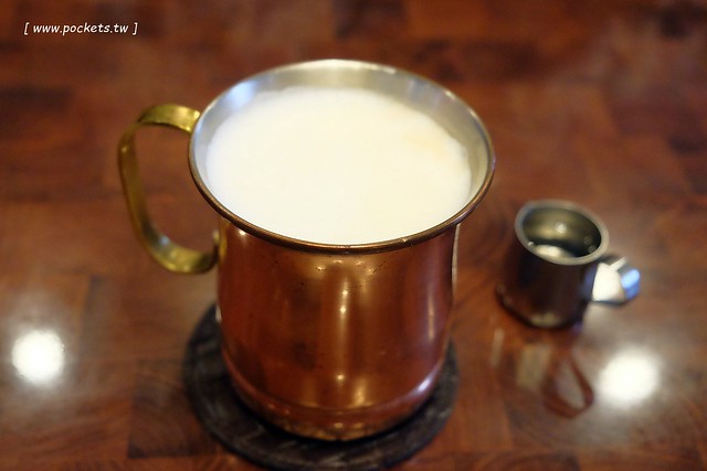 日本愛知|星乃咖啡店.名古屋連鎖咖啡館,推薦舒芙蕾厚鬆餅,早餐點咖啡送吐司 @飛天璇的口袋