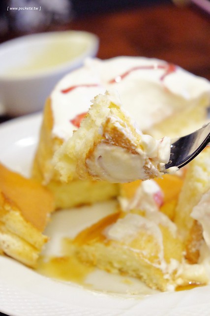 日本愛知|星乃咖啡店.名古屋連鎖咖啡館,推薦舒芙蕾厚鬆餅,早餐點咖啡送吐司 @飛天璇的口袋