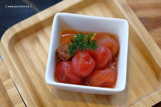 八豆食府精緻鍋物@崇德店┃全新品牌再出發,環境漂亮大器深具質感,食材高級有誠意,有美國金牌極黑和牛、西班牙伊比利豬、智利生凍帝王蟹和花田喜彘紅蘿蔔豬,北屯地區餐廳美食新選擇 @飛天璇的口袋