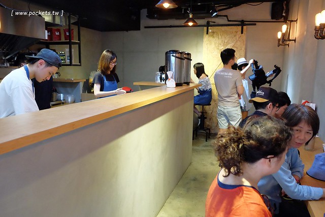 明治時期碳烤吐司|使用小農直送鮮乳、nutella榛果醬、福源花生醬,火爐碳烤肉品降低油脂,料多實在現點現做,品嚐松山區巷弄間的小清新(已歇業) @飛天璇的口袋