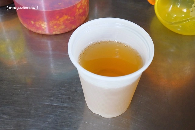 台中南屯|品溱越南河粉.隱身在黎明市場裡的越南小吃店,由越南新娘自已經營 @飛天璇的口袋