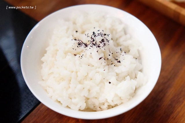 八豆食府精緻鍋物@崇德店┃全新品牌再出發,環境漂亮大器深具質感,食材高級有誠意,有美國金牌極黑和牛、西班牙伊比利豬、智利生凍帝王蟹和花田喜彘紅蘿蔔豬,北屯地區餐廳美食新選擇 @飛天璇的口袋