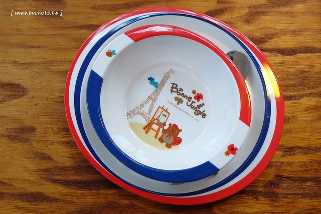 八豆食府精緻鍋物@崇德店┃全新品牌再出發,環境漂亮大器深具質感,食材高級有誠意,有美國金牌極黑和牛、西班牙伊比利豬、智利生凍帝王蟹和花田喜彘紅蘿蔔豬,北屯地區餐廳美食新選擇 @飛天璇的口袋