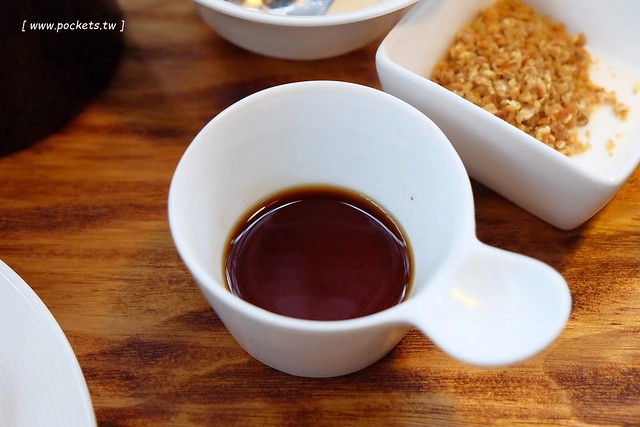 八豆食府精緻鍋物@崇德店┃全新品牌再出發,環境漂亮大器深具質感,食材高級有誠意,有美國金牌極黑和牛、西班牙伊比利豬、智利生凍帝王蟹和花田喜彘紅蘿蔔豬,北屯地區餐廳美食新選擇 @飛天璇的口袋